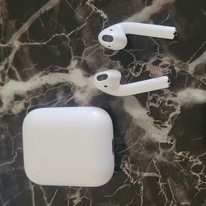 Apple Airpods Bundle!